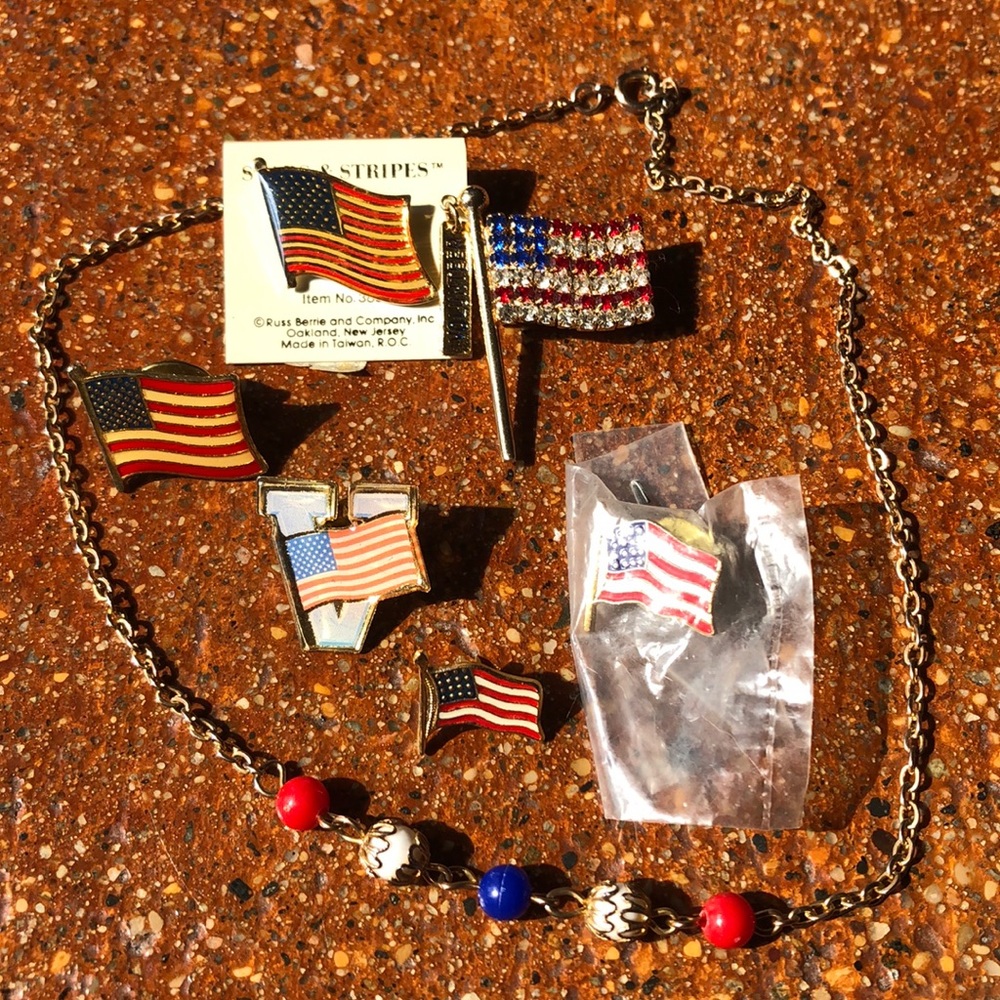 Bundle flag pins - Forth of July Independence Day
